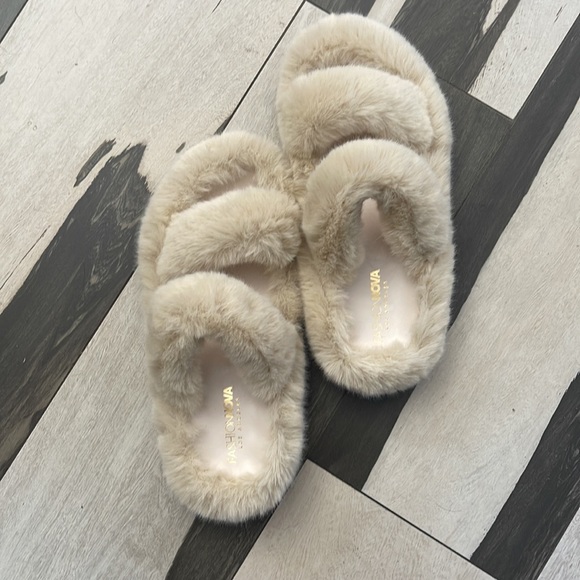 Fuzzy slides - Picture 2 of 3